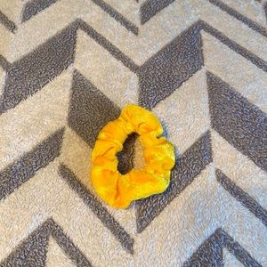 Girls Yellow Scrunchie